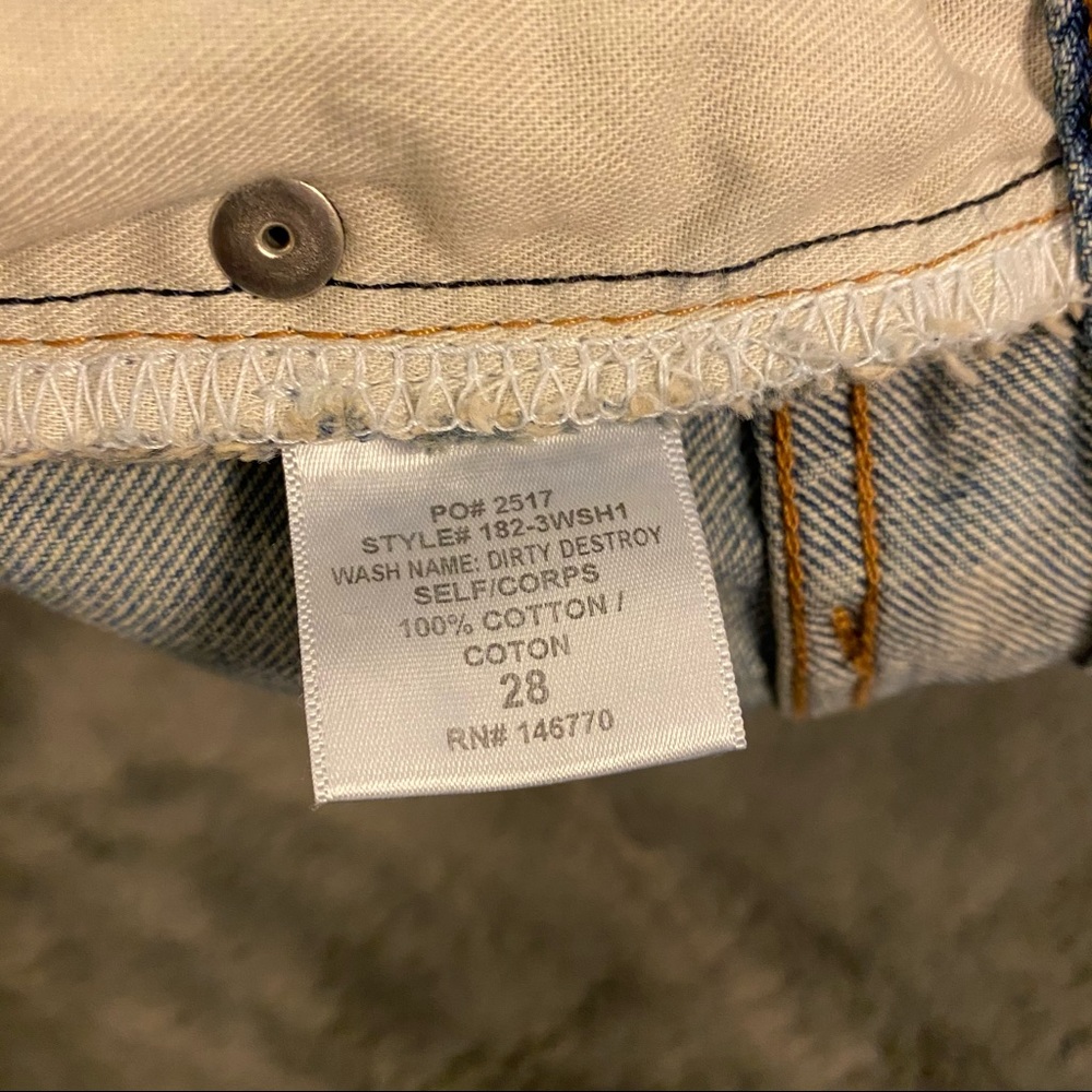 Re/Done the shorts in Dirty Destroy Button Fly - Picture 8 of 14